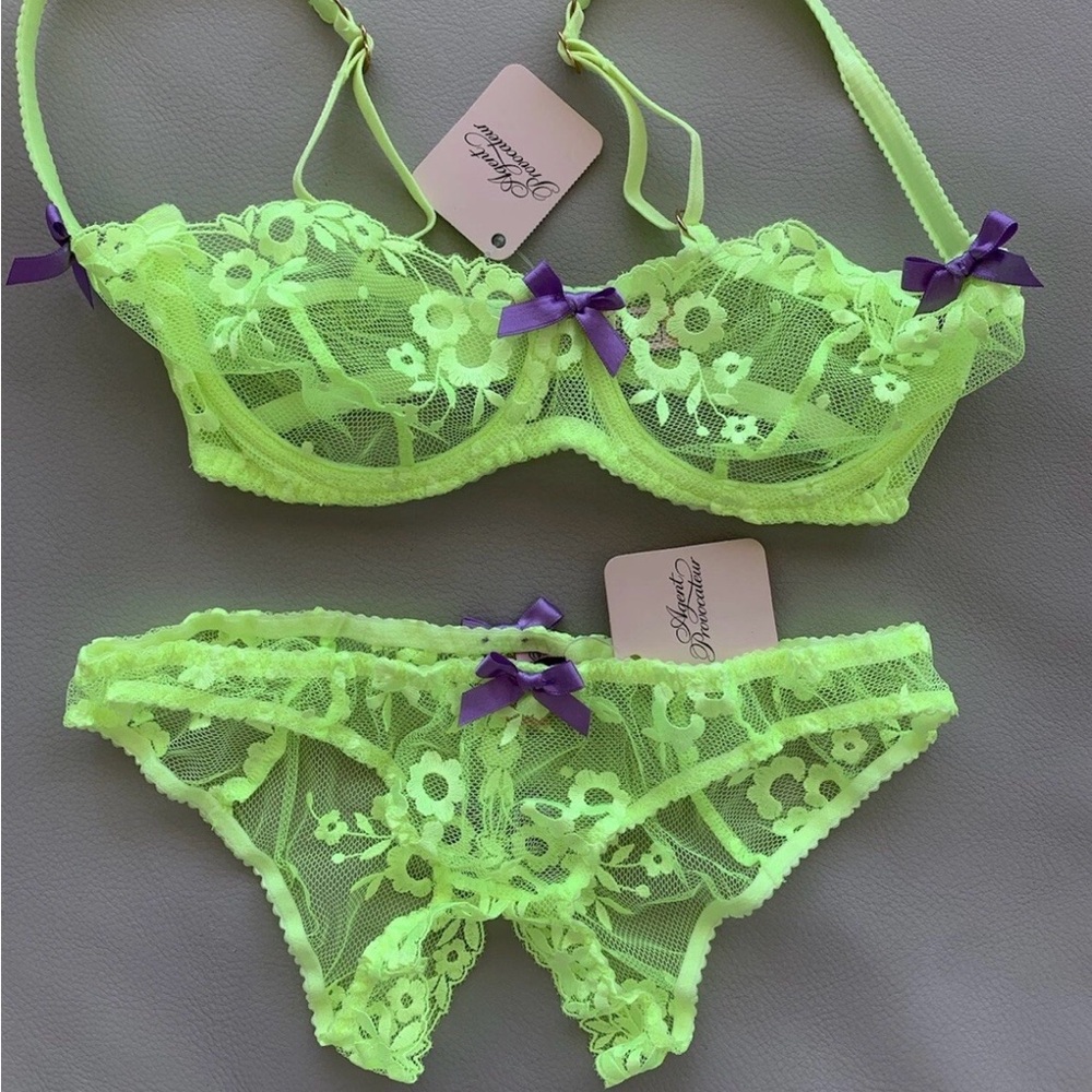 NWT Agent Provocateur Neon Yellow Brittnie Bra 32D & Ouvert Panties Size 2